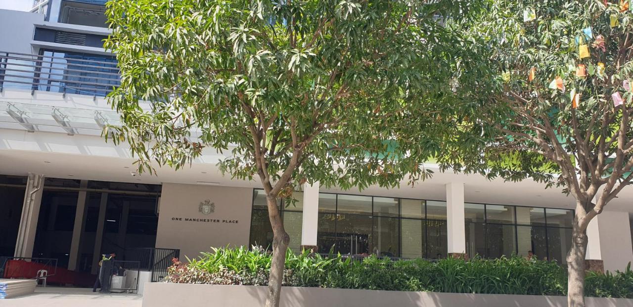 Mactan Newtown Condo With Garden And Ocean View 8Newtown Blvd Isla de Mactán Exterior foto